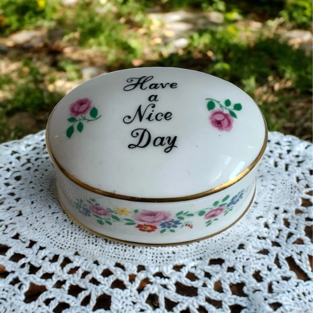 Vintage Coalport Bone China Trinket Box Floral Gold Trim England 2.25